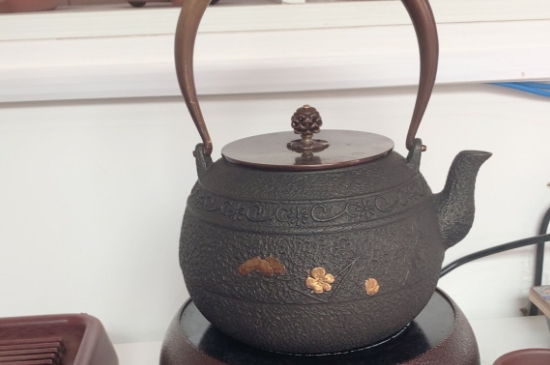 常見(jiàn)的七大材質(zhì)的茶具優(yōu)缺點(diǎn)，用什么材質(zhì)的茶具泡茶最好？