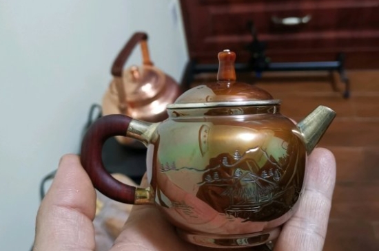 常見(jiàn)的七大材質(zhì)的茶具優(yōu)缺點(diǎn)，用什么材質(zhì)的茶具泡茶最好？