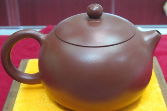 生普洱茶用什么泥料的紫砂壺，最合適生普的紫砂泥料