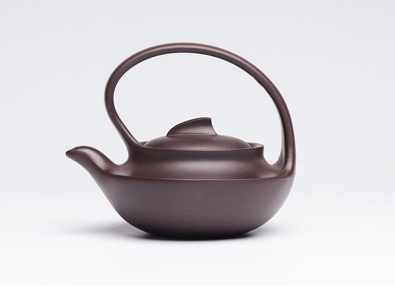 提梁精美紫砂壺，創(chuàng