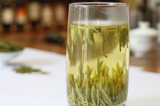 竹葉青茶泡不立起來(lái)怎么回事，竹葉青茶怎么泡立起來(lái)
