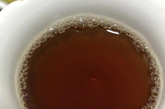 老白茶上火還是去火？夏季喝煮的老白茶會(huì