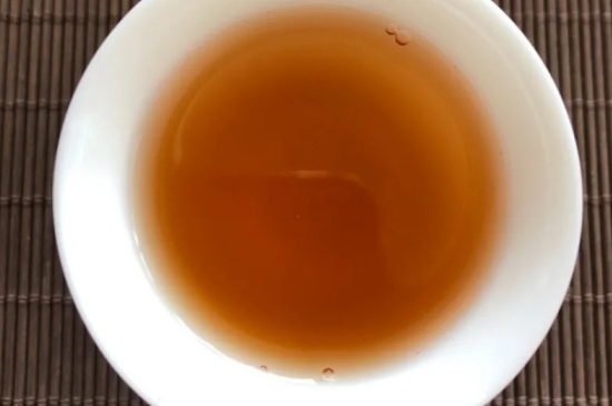 老白茶上火還是去火？夏季喝煮的老白茶會(huì