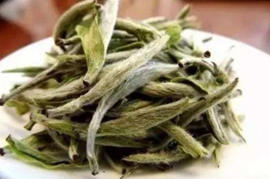 白茶三年為藥七年為寶的原理，為什么說(shuō)一年茶三年藥七年寶？