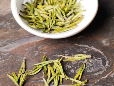 白茶品質(zhì)如何區分，白茶的優(yōu)劣質(zhì)量辨別方法