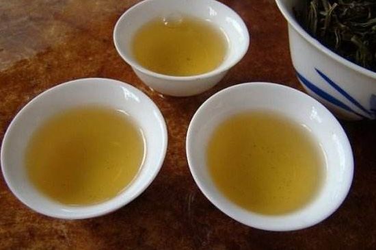鴨屎香特點(diǎn)介紹，鳳凰單叢茶鴨屎香的口感和來(lái)歷