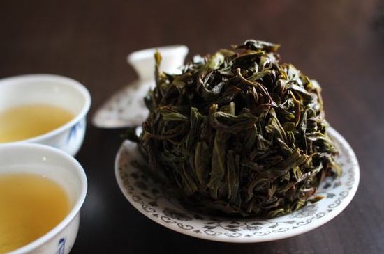 鴨屎香特點(diǎn)介紹，鳳凰單叢茶鴨屎香的口感和來(lái)歷