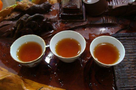 大紅袍四大品種有哪些，大紅袍的種類(lèi)和著(zhù)名品種特點(diǎn)介紹