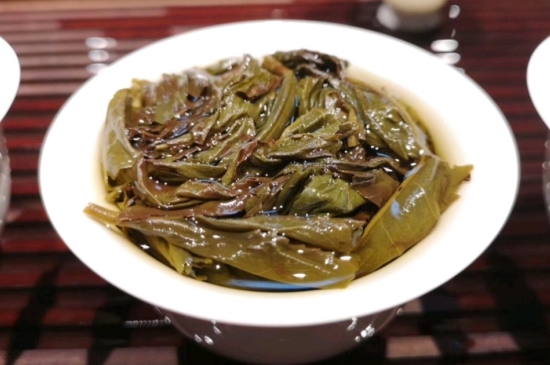 長(cháng)期喝巖茶會(huì