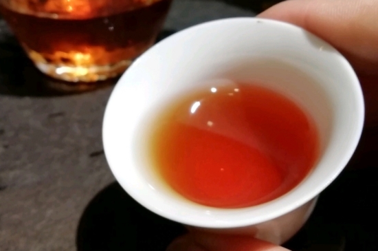 長(cháng)期喝巖茶會(huì
