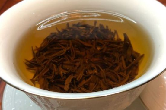 女人晚上喝紅茶好嗎，女人紅茶啥時(shí)候喝最好？