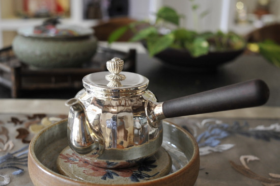 黑茶用什么壺煮最好，黑茶用什么煮效果好？