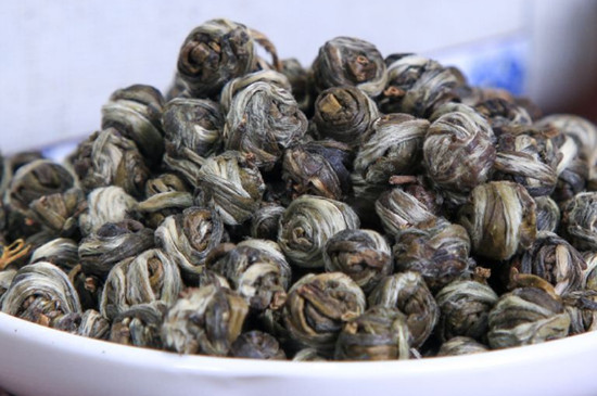 茉莉龍珠一次泡幾顆，茉莉龍珠一一杯放幾顆