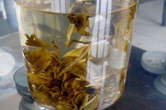 茉莉龍珠保質(zhì)期多長(cháng)時(shí)間，茉莉龍珠茶放幾年了還能喝嗎？