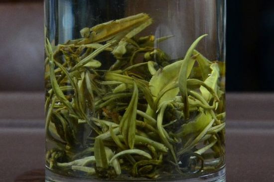 茉莉龍珠什么季節喝，夏天適合喝茉莉龍珠茶
