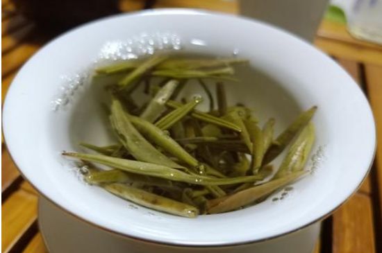 茉莉銀針屬于什么茶，茉莉銀針適合什么人喝？