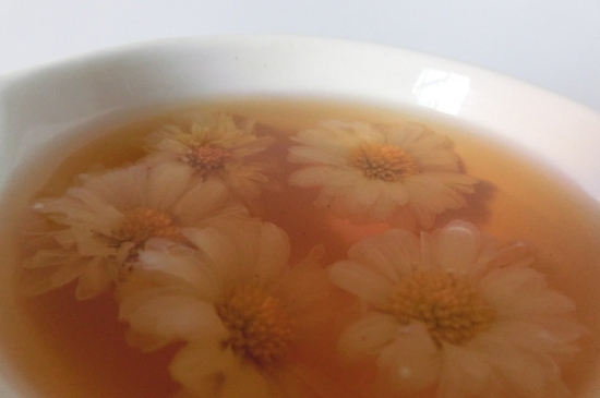 喝菊花茶有什么效果，女人長(cháng)期喝菊花茶好嗎？