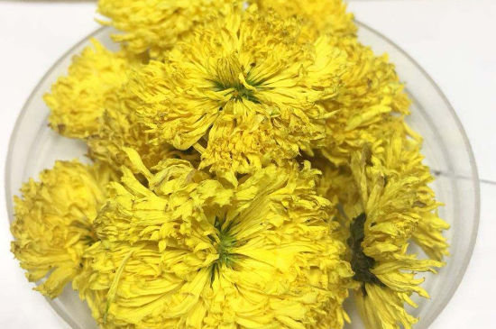 菊花茶大朵小朵有什么區別，菊花喝大朵還是小朵？