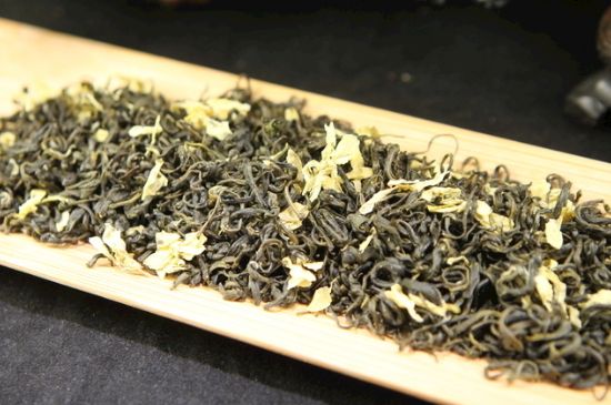 炒花飄雪是什么茶，花茶炒花是什么意思