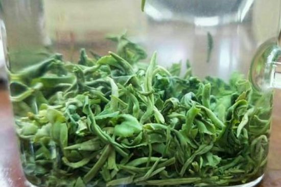 什么茶葉容易放香精，香精茶有什么危害？