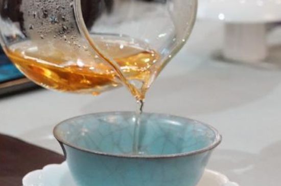 什么茶葉容易放香精，香精茶有什么危害？