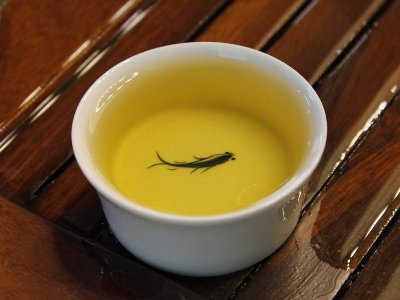如何通過(guò)茶湯辨別好茶，a