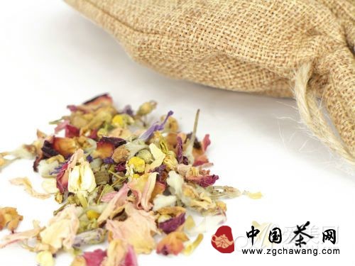  上班族冬天喝什么茶好? 推薦7款養(yǎng)生保健茶 