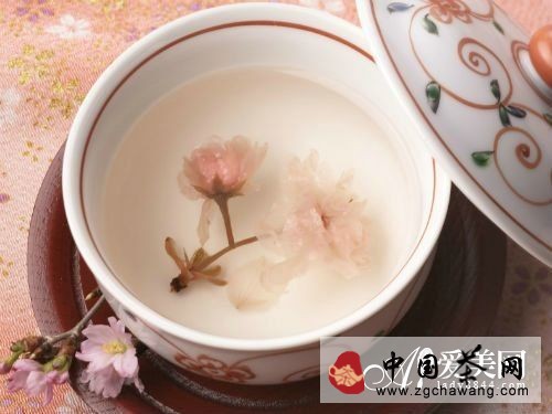 養(yǎng)生：冬天喝什么茶好? 9款茶補(bǔ)腎又養(yǎng)顏