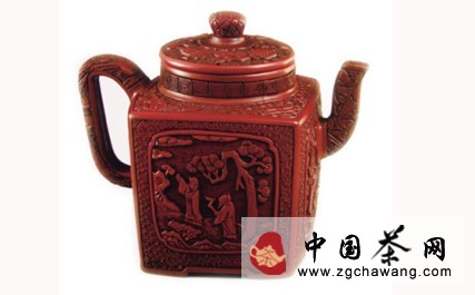 時(shí)大彬款紫砂胎雕漆四方壺.jpg