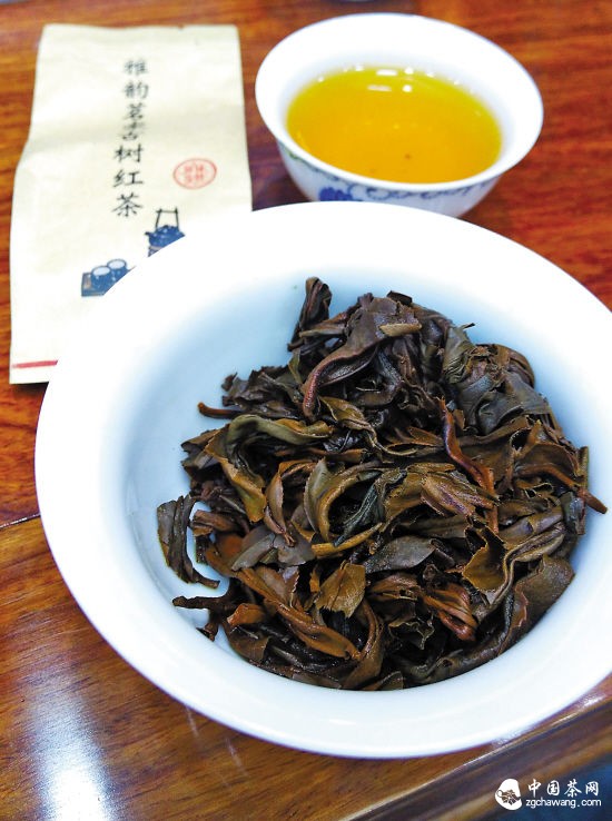 耐泡是古樹紅茶的特點(diǎn)之一，通常第四五道才真正出味