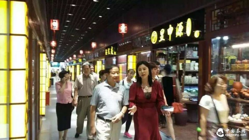 “會(huì )展玉茶城”開(kāi)業(yè)了！