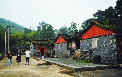 古道廈門界終點(diǎn)，也是中轉(zhuǎn)站，轉(zhuǎn)過山頭就是安溪境內(nèi)。何東方 攝