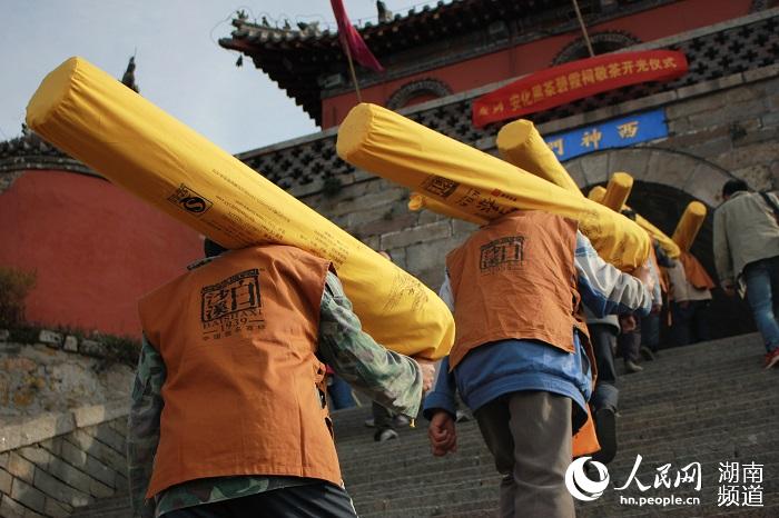 跨越1600公里，湖南安化黑茶抵達(dá)泰山