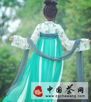 煙行媚視 少女艷茶 你品過(guò)嗎？